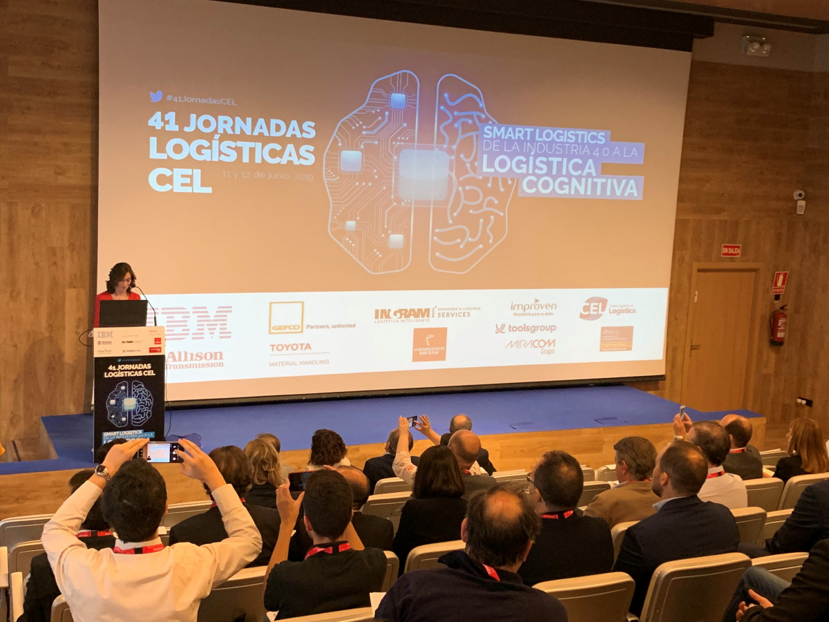 Ana Gonzalez presidente de CEL inaugura las 41jornadasCEL