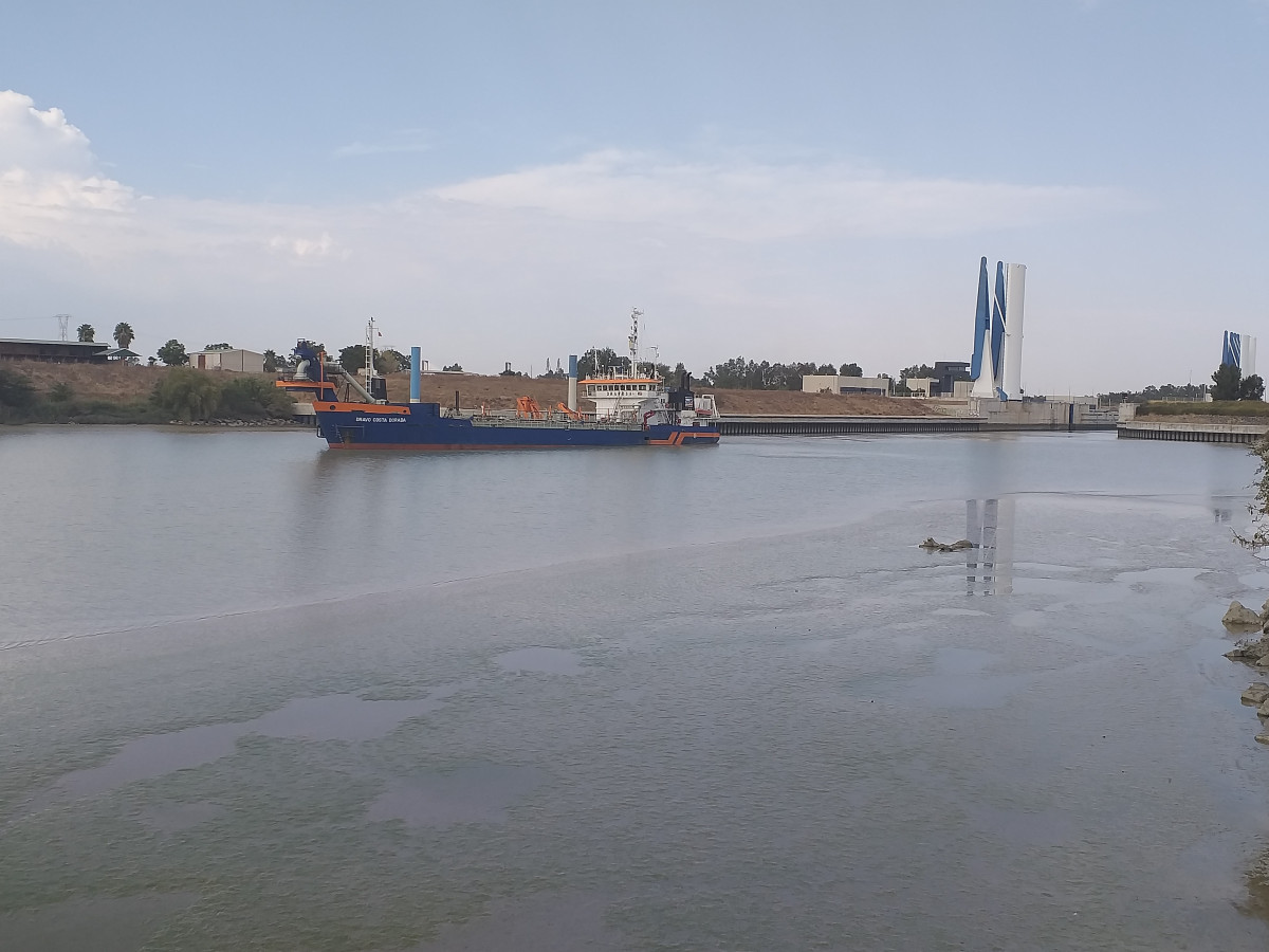 Puerto de Sevilla   Inicio trabajos zona esclusa
