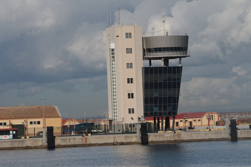 1490 torre control puerto