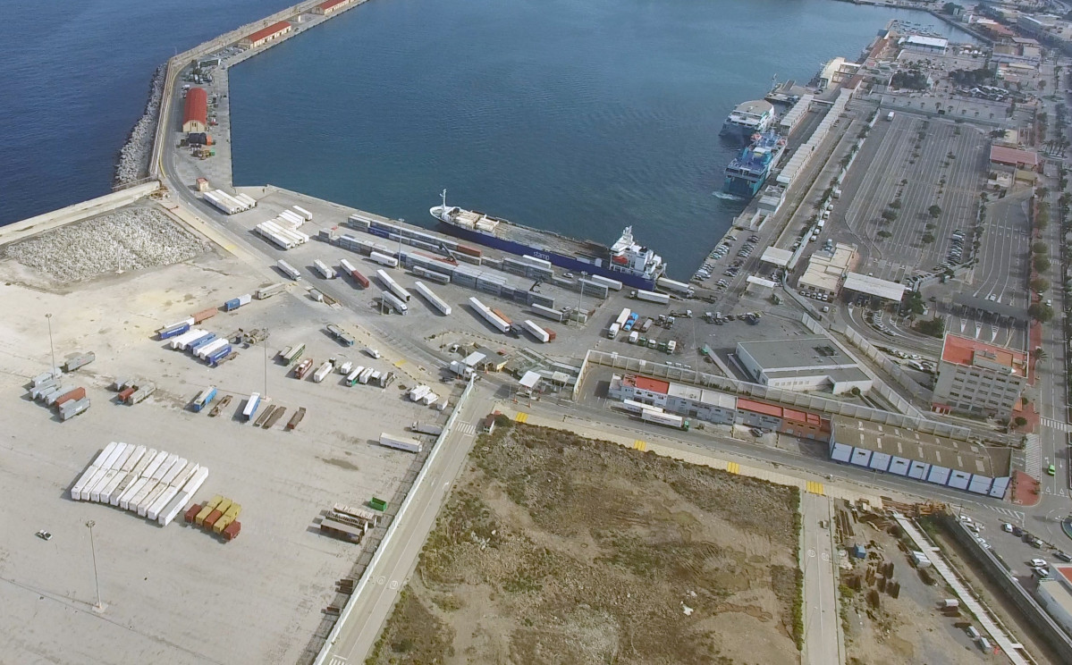 Puerto de Ceuta   paanoramia aerea