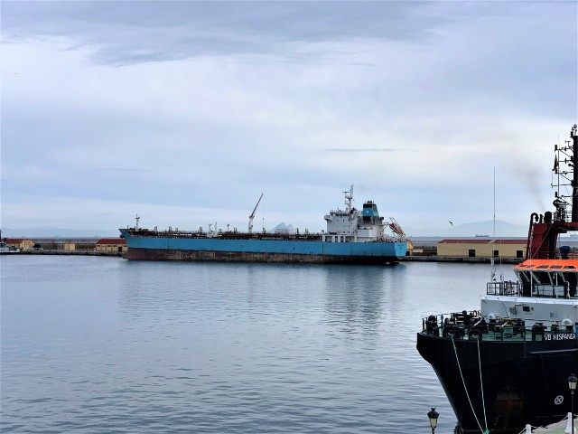 Puerto de Ceuta   graneles lu00edquidos