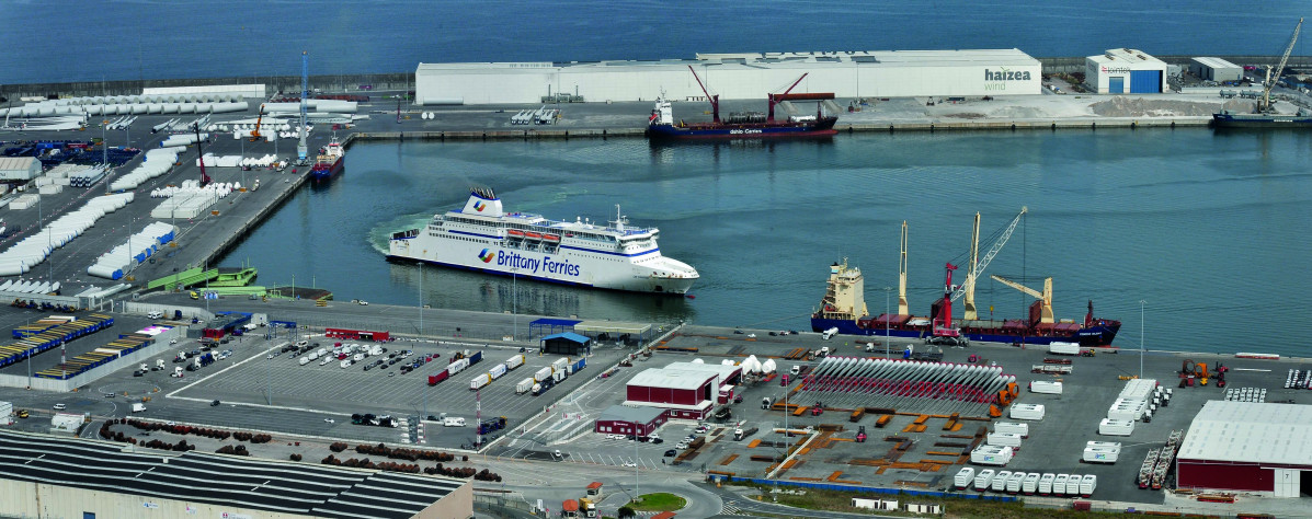 Puerto de Bilbao   Brittany Ferries 9