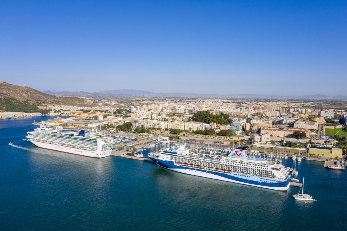 Puerto de Cartagena   Cruceros 7