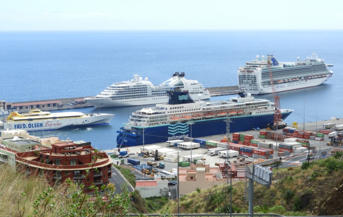 Puerto de La Palma   mercancu00eda pax