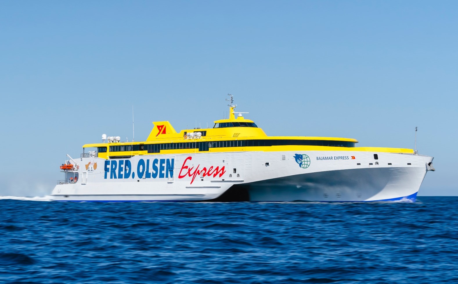 Bajamar Express durante las pruebas de mar
