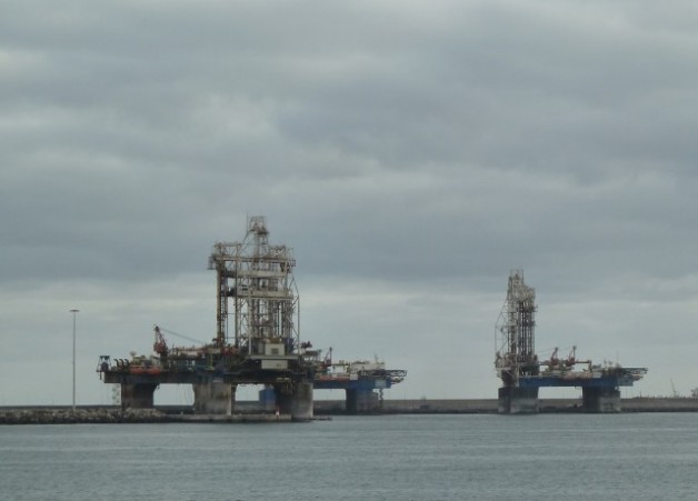 PuertodeLasPalmasPlataformasSedcodeTransocean 1