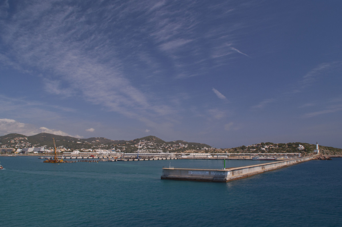 Puerto de Eivissa   Dique de el Botafoc