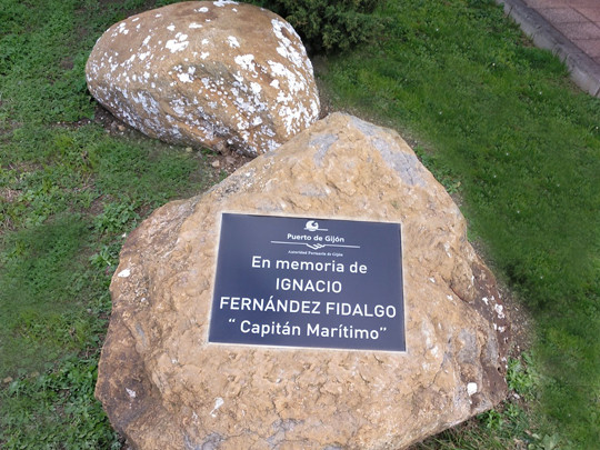 Placa Ignacio Fidalgo Puerto Gijou0301n
