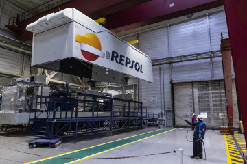 Puerto de Bilbao   bacelles de aerogeneradores   Foto Cabo Leones III 2 1