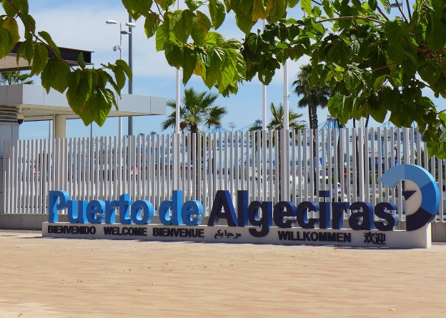 Puerto de Algeciras   Cartel bienvenida Acceso Central