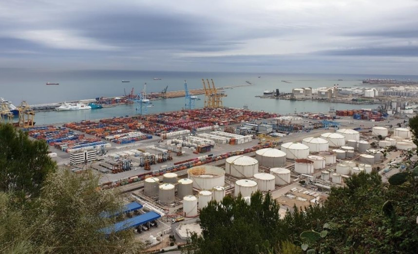 Port de Barcelona   panoru00e1mica 2022 contenedores