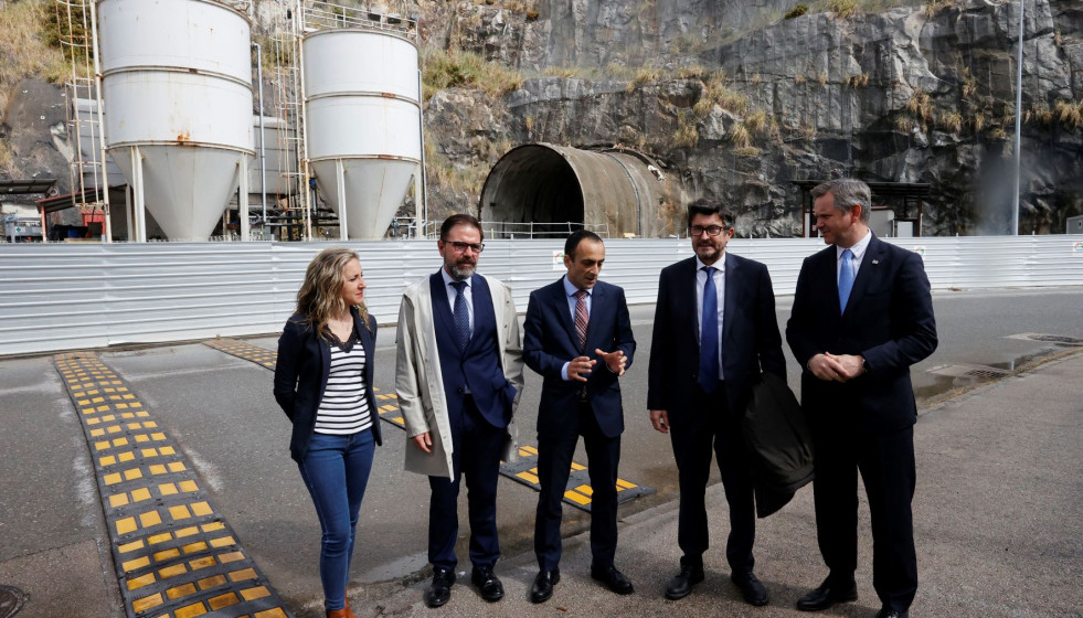Puerto de Gijón   Puertos del Estado   VisitaObrasferrocarril1