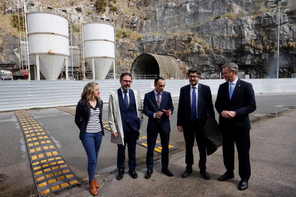 Puerto de Gijón   Puertos del Estado   VisitaObrasferrocarril1