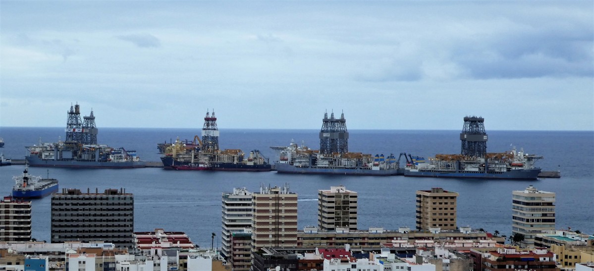 Puerto de Las Palmas   Buques perforadores   nov18