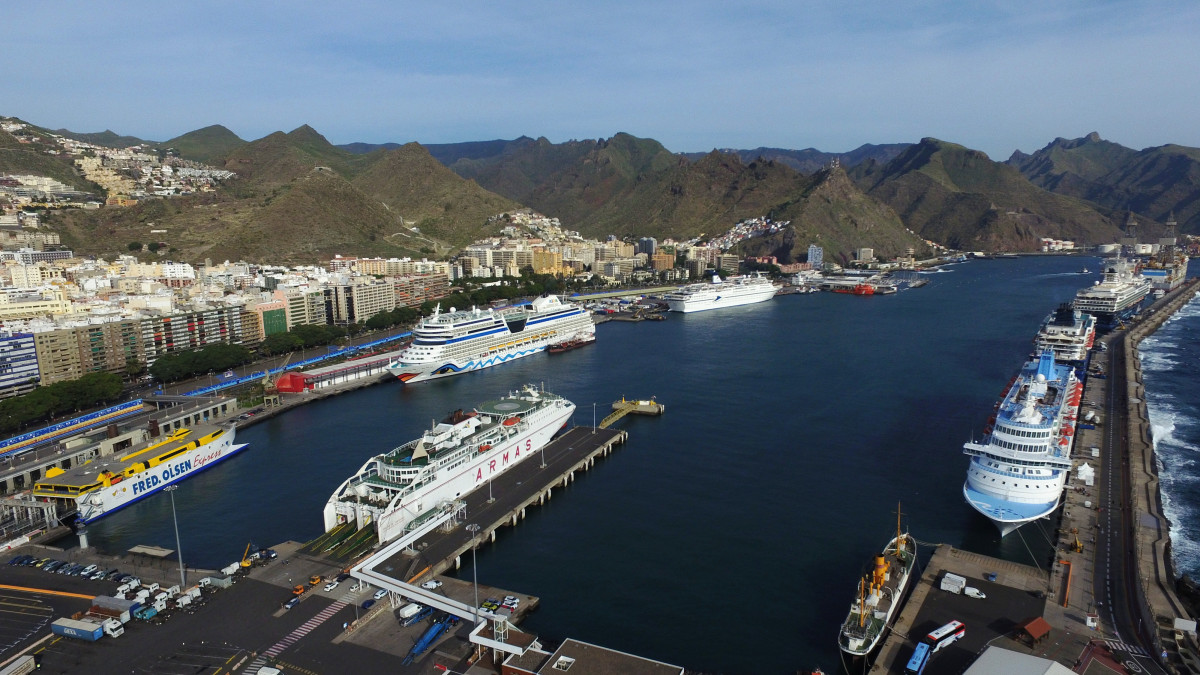 Puerto de Santa Cruz de Tenerife cruceros1