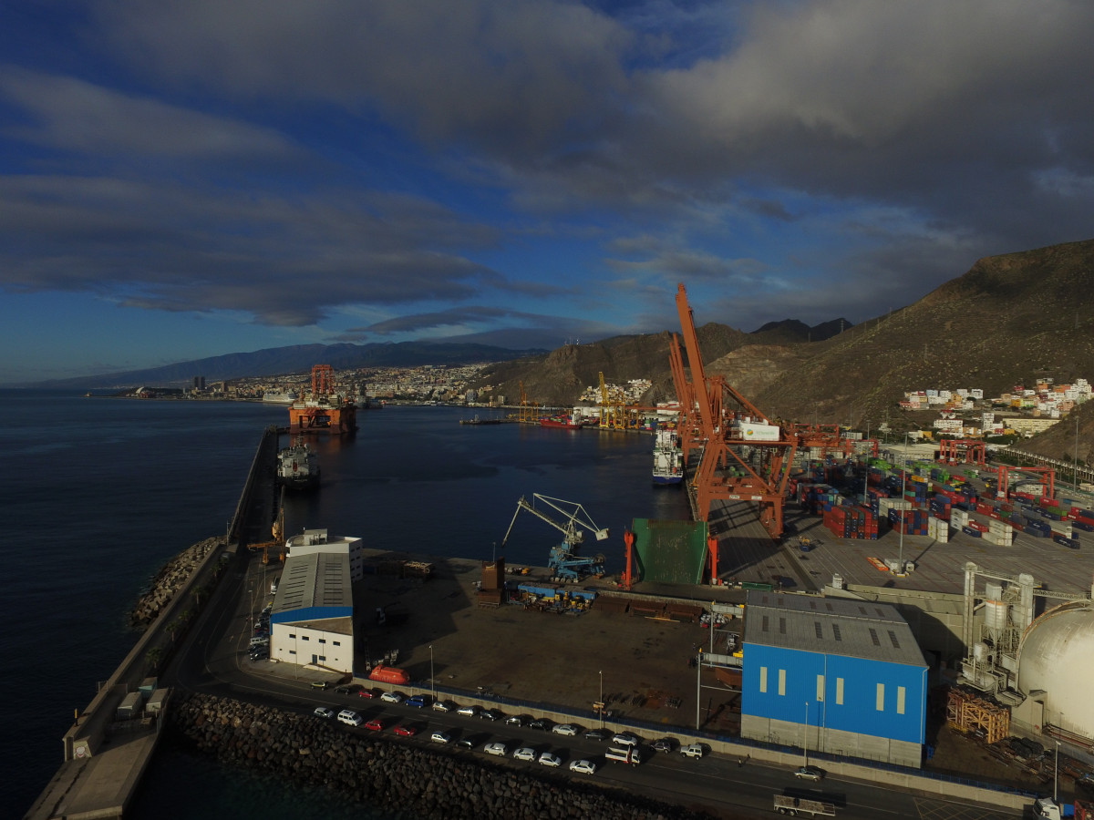 Puerto de Tenerife   Tenerife shipyard