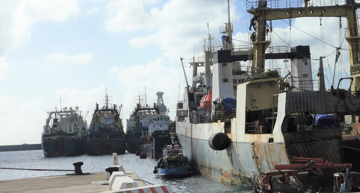 Puerto de Las Palmas   detalle buques pesqueros factoru00edas